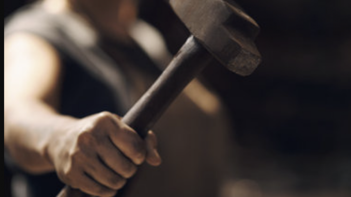 Mam� fue internada tras brutal ataque a martillazos por su hija en Jujuy