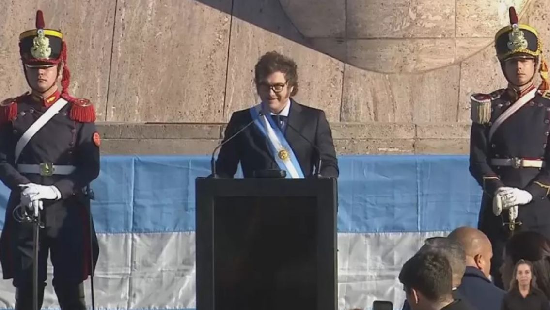 Milei convoc� a ex presidentes, gobernadores, empresarios y gremialistas a firmar el Pacto de Mayo el 9 de Julio