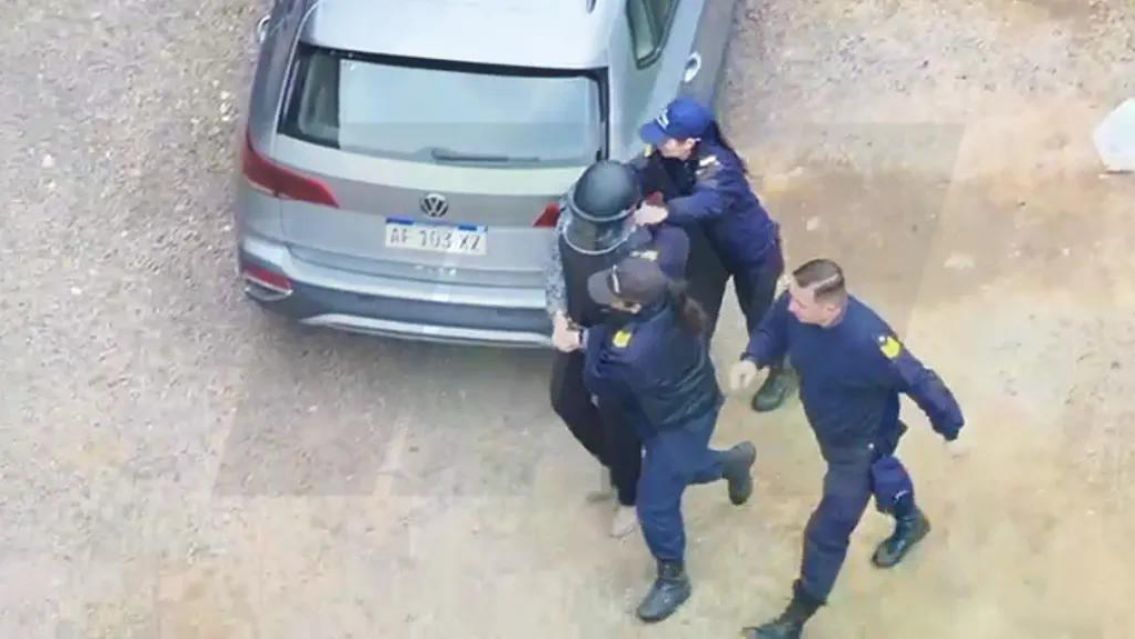 Llegó a declarar la funcionaria municipal: "Habla por favor!"