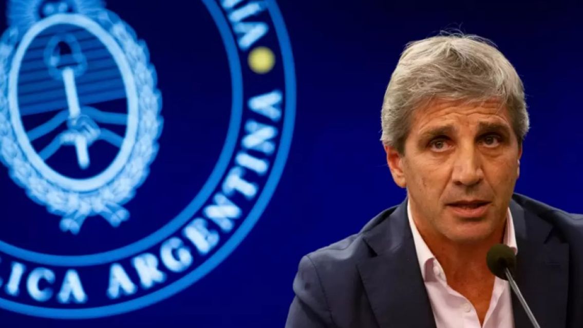 As� es el nuevo plan de Caputo luego de la aprobaci�n de la Ley Bases