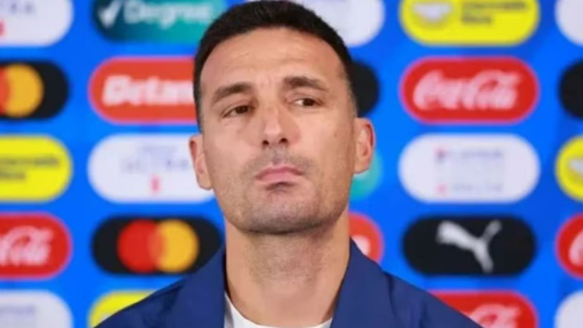 Qu� dijo Lionel Scaloni sobre el beso que le dio el utilero de la Selecci�n tras el triunfo ante Ecuador