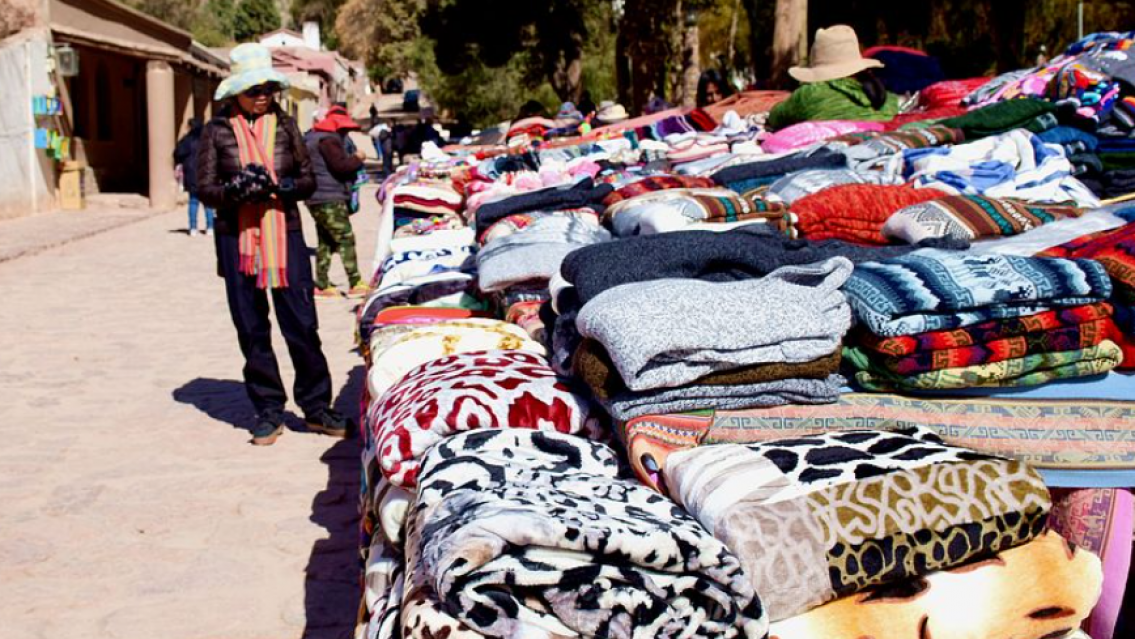 Le robaron tres millones a una señora que vende productos regionales en Purmamarca