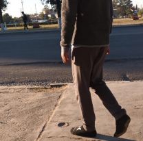 Encontraron a un joven desorientado y descalzo en la plaza de Palpal&aacute;: Buscan a su familia
