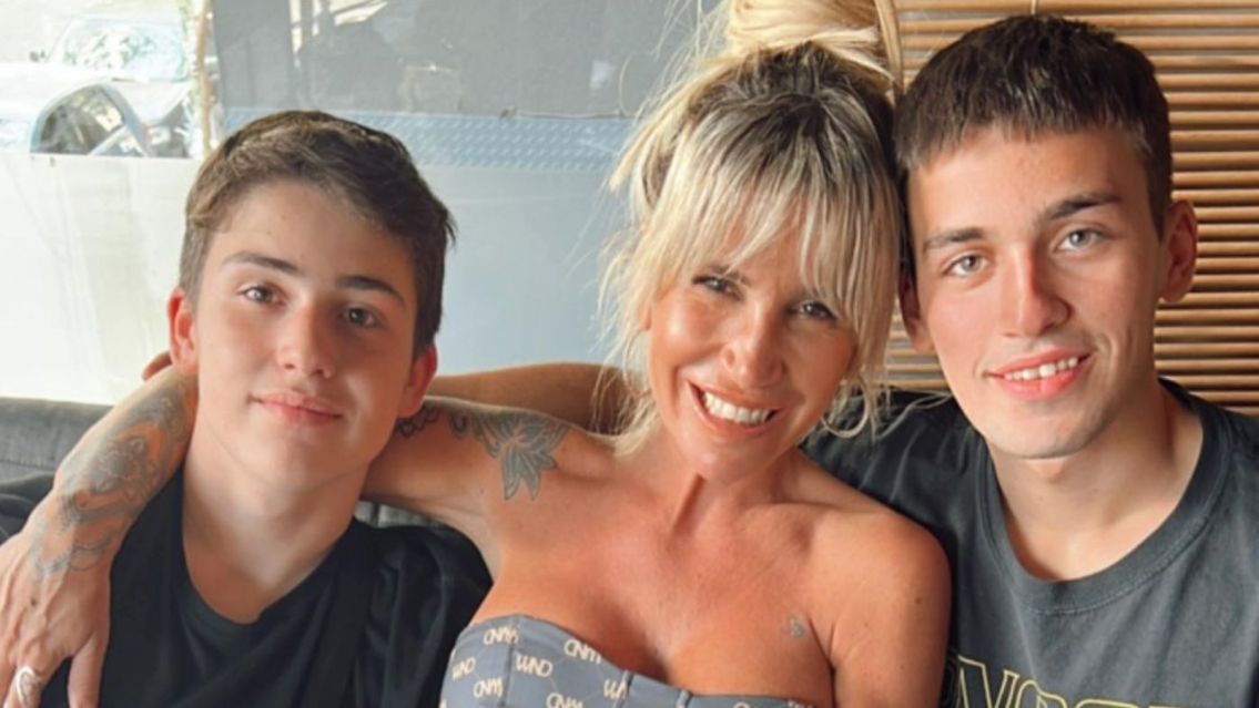 Conmoci�n porque el hijo de Flor Pe�a se va del pa�s, los detalles: