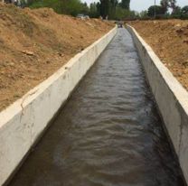 Juje&ntilde;ito fue internado de urgencia luego de caer en un canal de riego