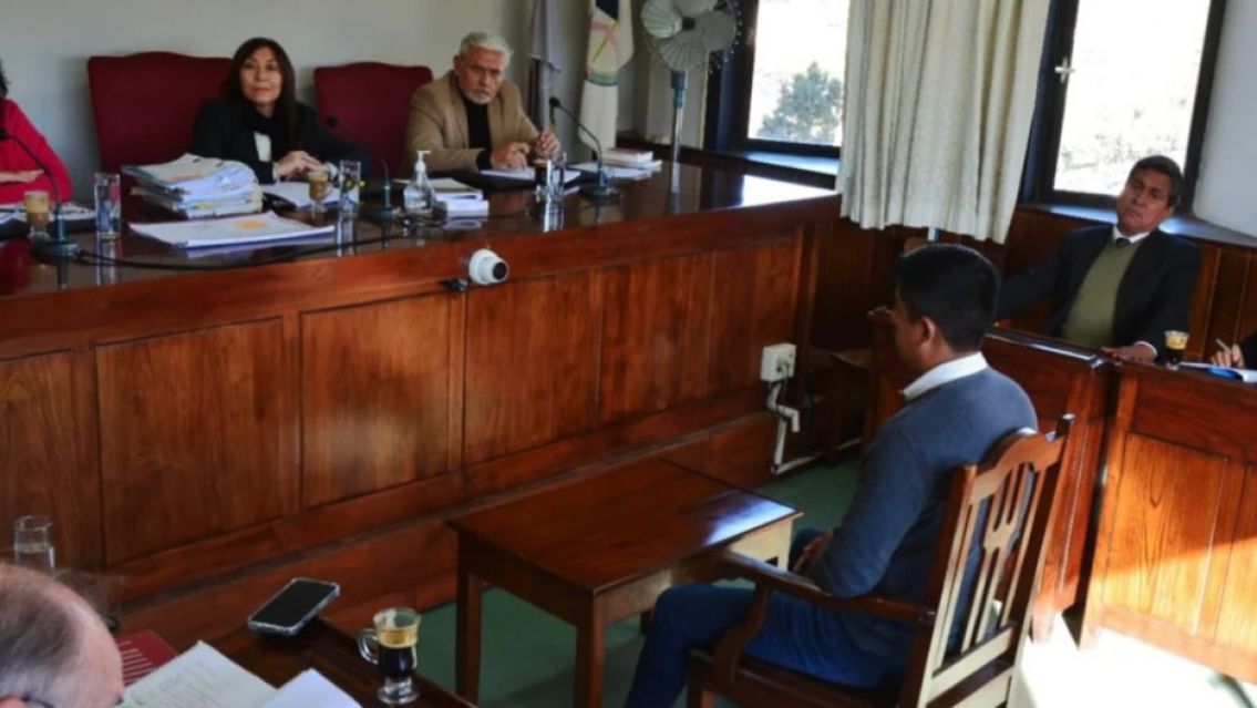 Condenaron al juez juje�o acusado de "ayudar" a su amigo en un accidente de tr�nsito