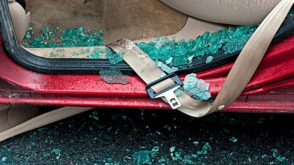 [TRAGEDIA] Transporte escolar volc� y se incendi� en la ruta: hay 12 ni�os muertos