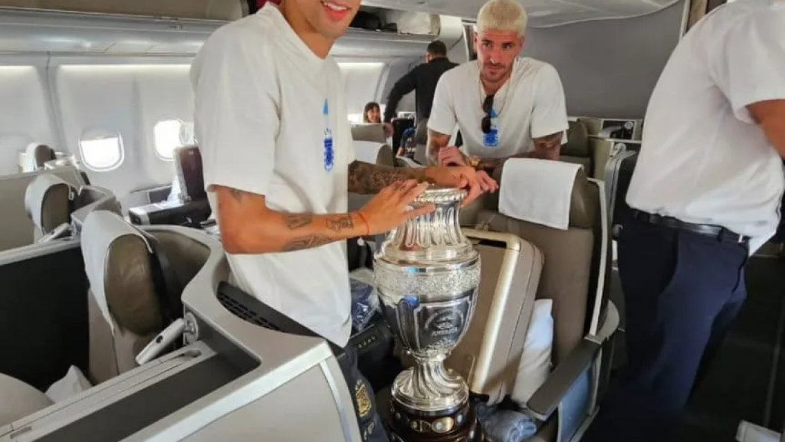 Los campeones trajeron la Copa América al país pero Messi no vino, ¿qué pasó?