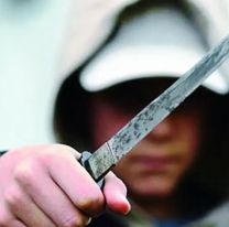 Violento asalto en barrio Gorriti: apuñalaron a una pareja