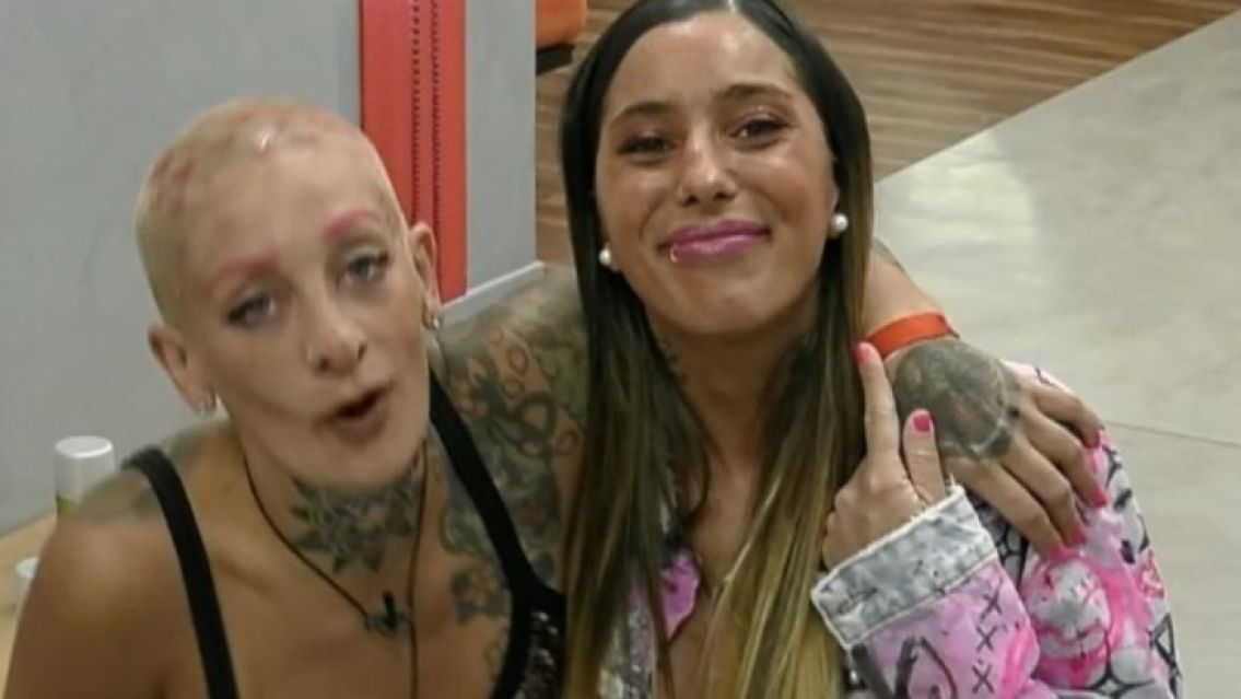  Catalina y Furia al borde de las pi�as: "sos una mina muy espantosa"
