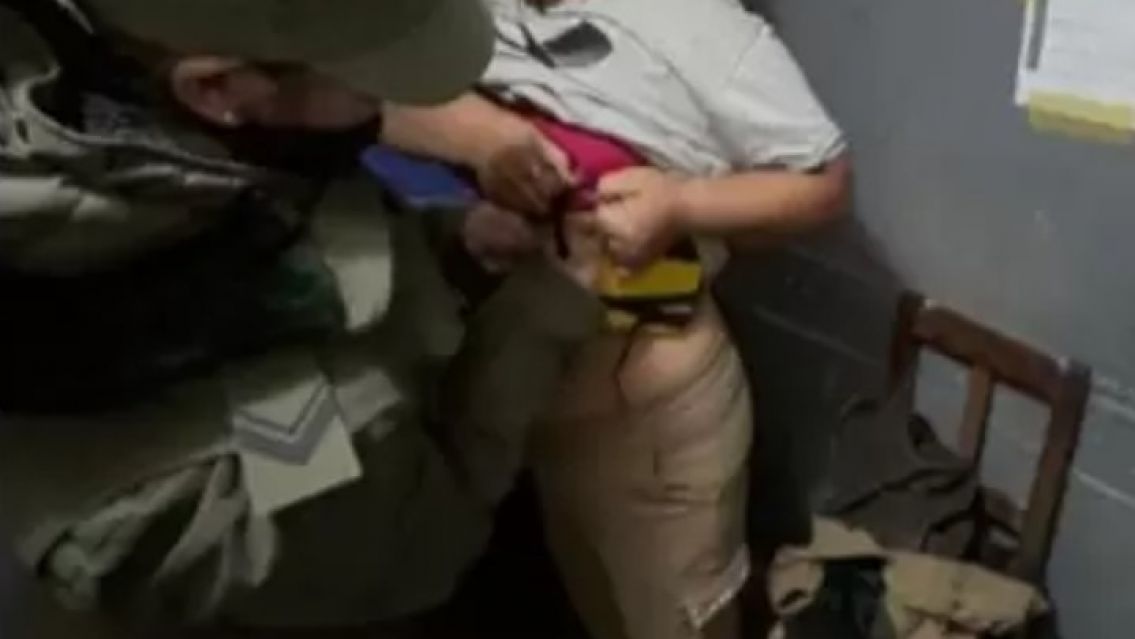 Jujuy: detienen a una mujer con casi un kilo de coca�na adosado a su cuerpo