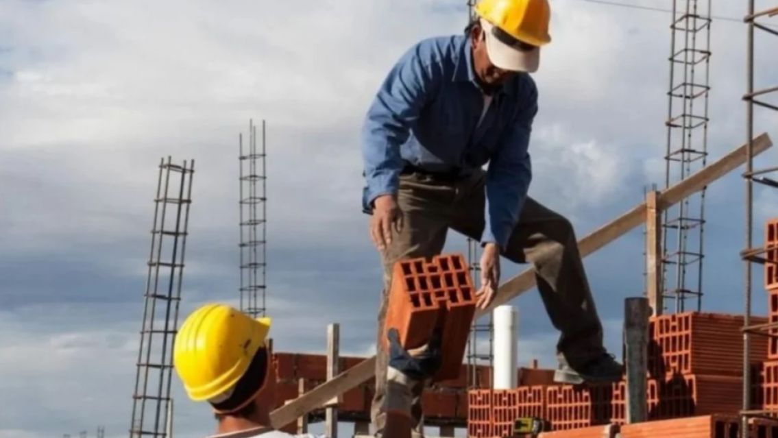 Nuevo plan para construir miles de viviendas en Jujuy: Tomar�n a miles de alba�iles