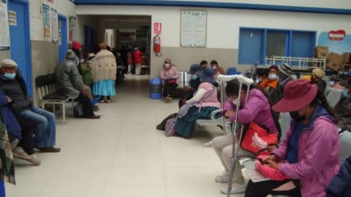 Denuncian que en Salta le cobran a algunos juje�os la atenci�n de la salud