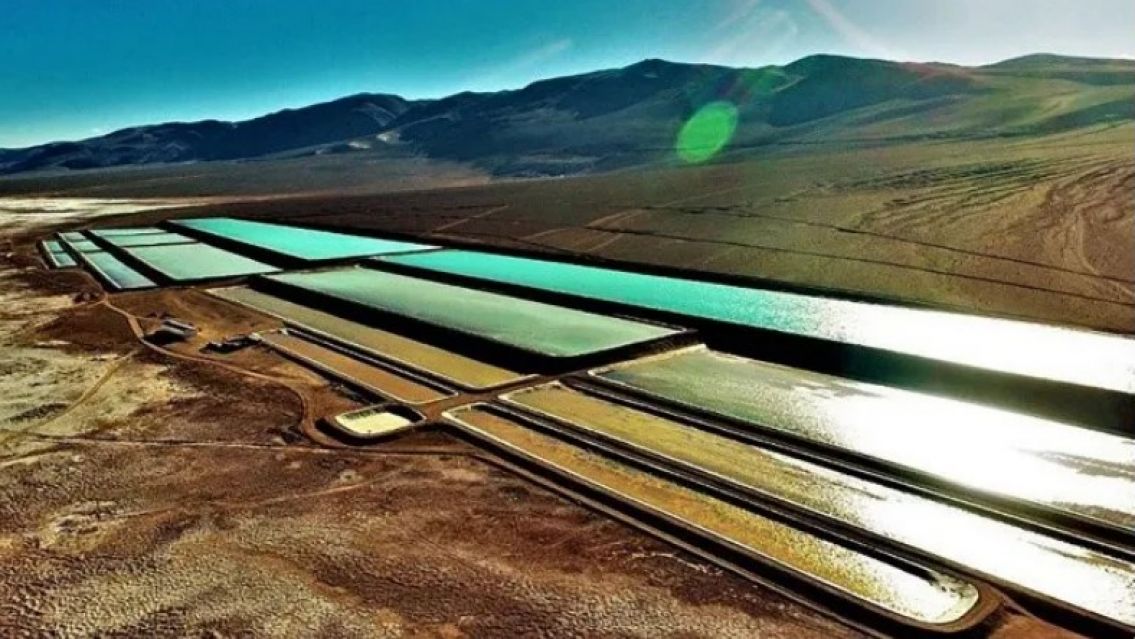 Una de las mineras de Litio más grandes del país despidió 140 empleados