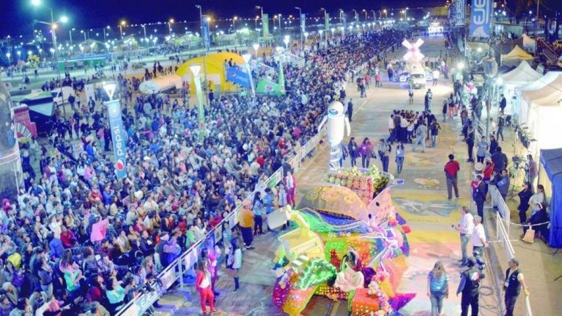 �ltimos d�as para inscribirse a los desfiles de carrozas de la FNE 2026
