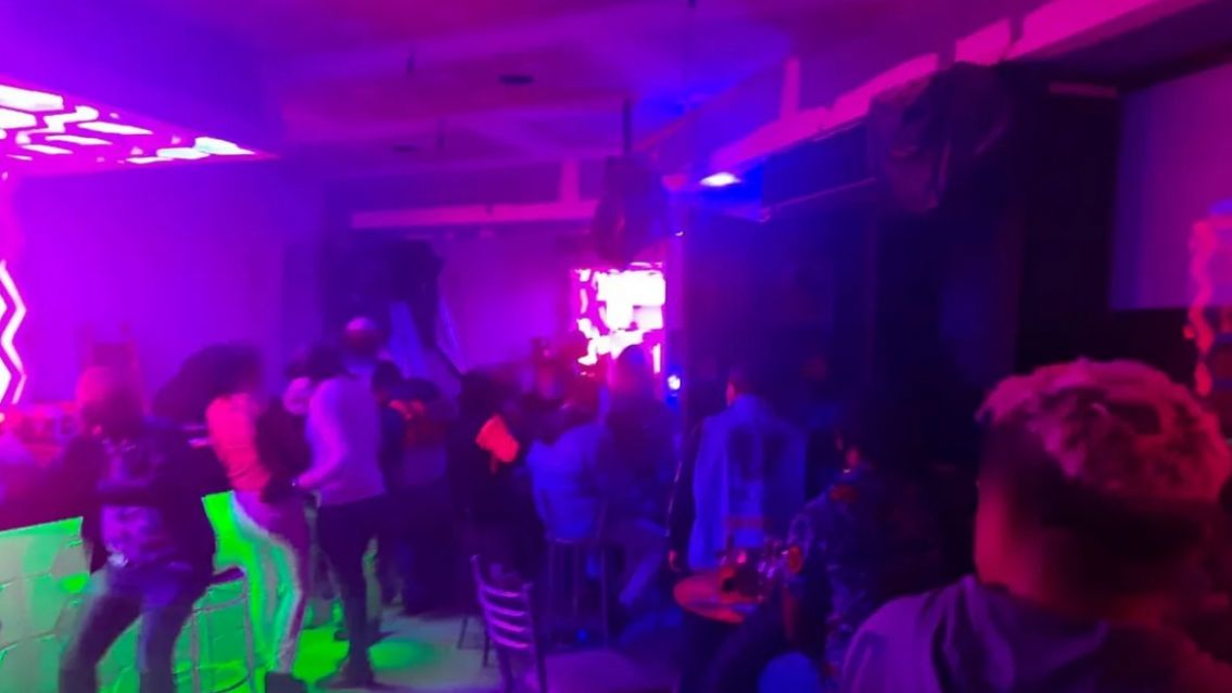 Hac�a fiestas clandestinas y llevaba ni�as: "Se escuchaban gritos y llantos"