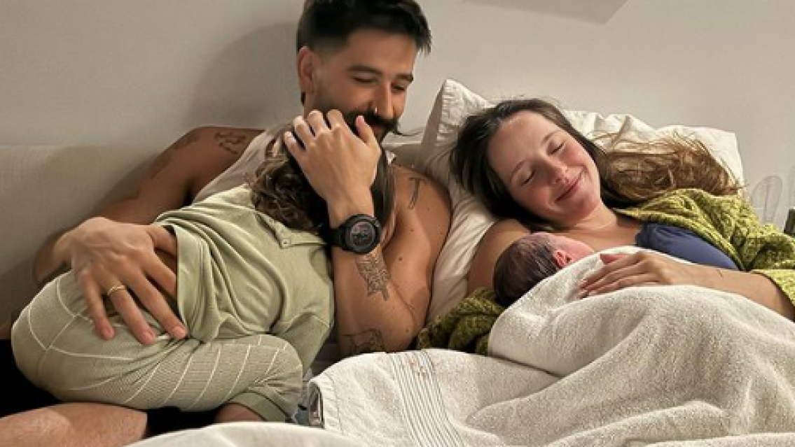 Con manchas de sangre muy impresionantes, naci� Amaranto de Evaluna y Camilo