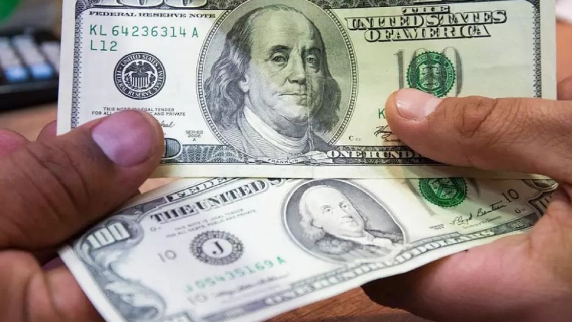 Adi�s a los d�lares "cara chica": c�mo hay que hacer para cambiar los billetes viejos sin ning�n costo