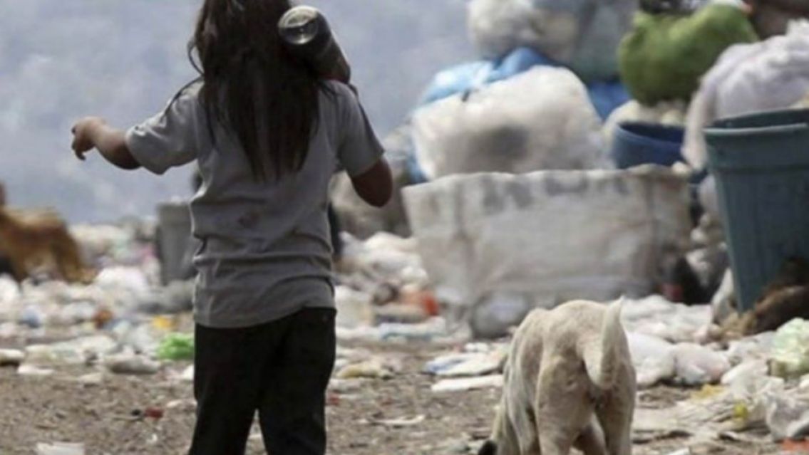 La pobreza subió al 54,8% en el primer trimestre de 2024, según Indec