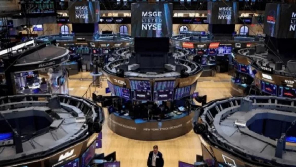 Argentina sufre el pánico global y las acciones se derrumban hasta un 9%