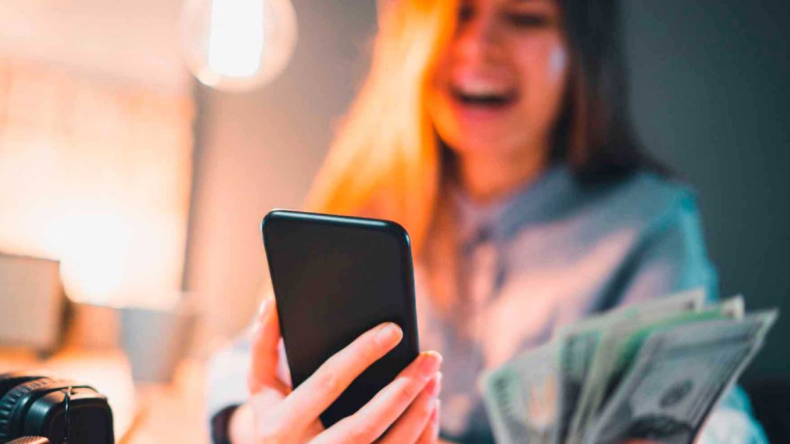 La peor maestra del norte: promov�a casinos online a menores