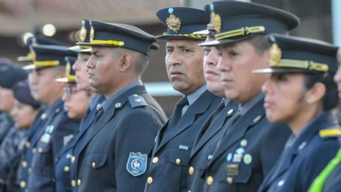 Más de 2000 policías de Jujuy recibieron un ascenso