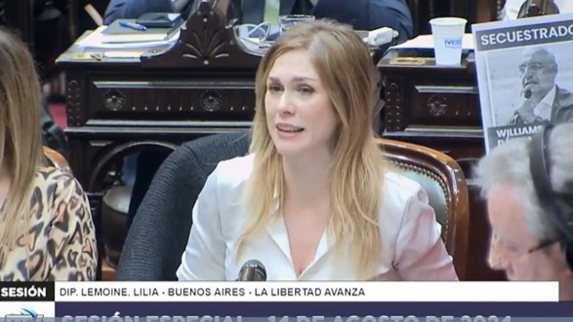 Lilia Lemoine se quebr� en la sesi�n de Diputados al contar que fue violada