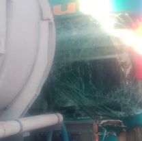 URGENTE: Un Balut con 35 pasajeros chocó contra un camión