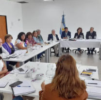 El gobierno de Jujuy buscar&aacute; este lunes avanzar las paritarias con los gremios 