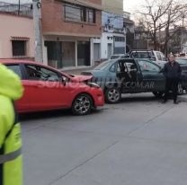 Tremendo choque en Cuyaya: una ambulancia llegó de urgencia