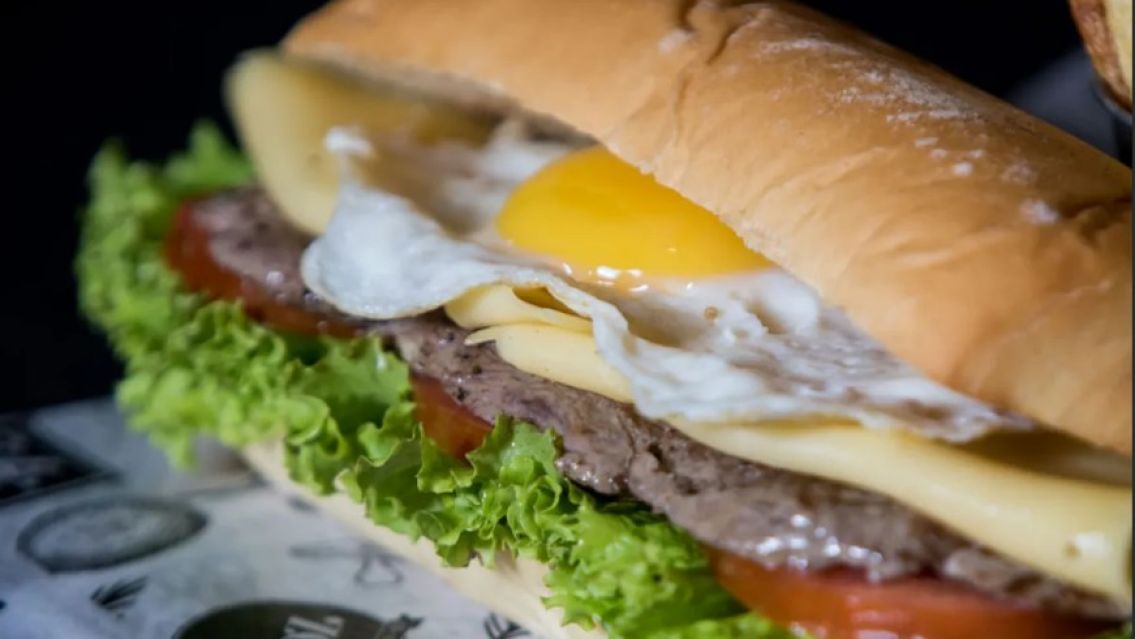 Se viene La Noche de los Sándwiches: todas las promos en Jujuy
