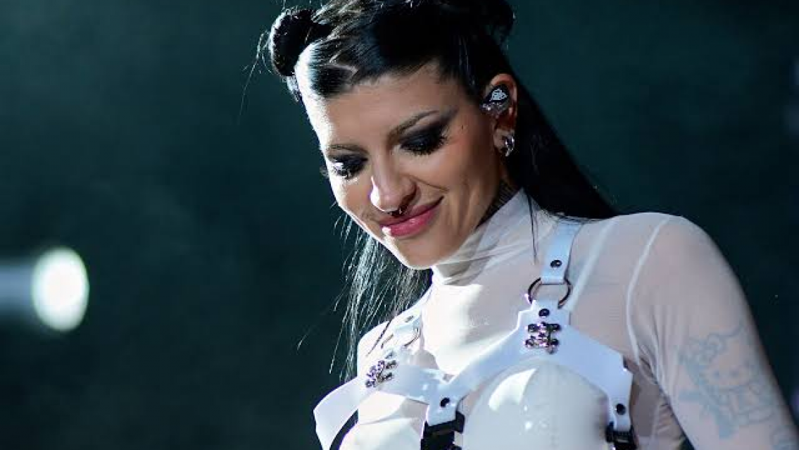 "Sé perder", sentida confesión de la jujeña Cazzu que reapareció en los medios