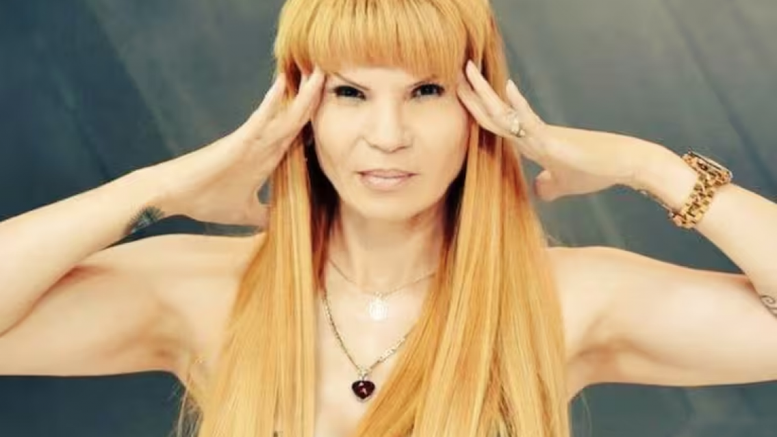 "Hay que pasar agosto", "no lo vas a pasar", qu� dice Mhoni Vidente sobre esto