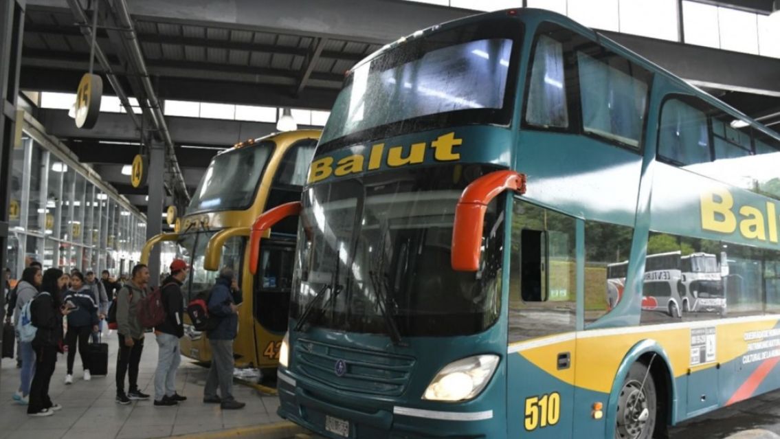 El Gobierno eliminó la cobertura por muerte e incapacidad en micros de larga distancia