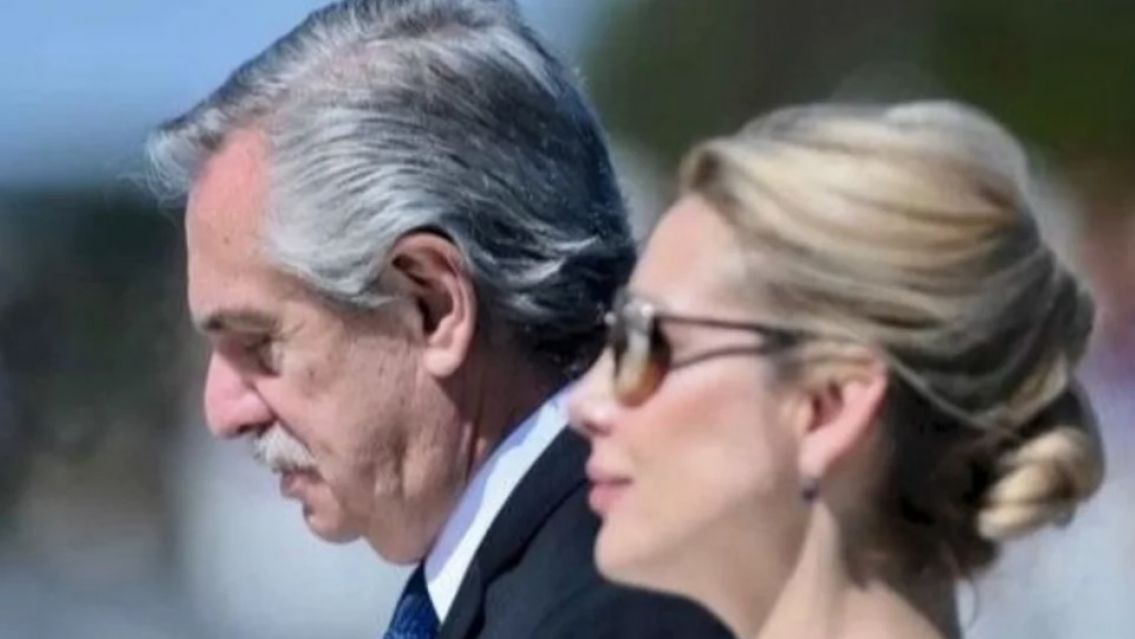 Se filtr� un escandaloso mensaje que Alberto le envi� a Sof�a Pacchi: "�Quer�s estar conmigo?"