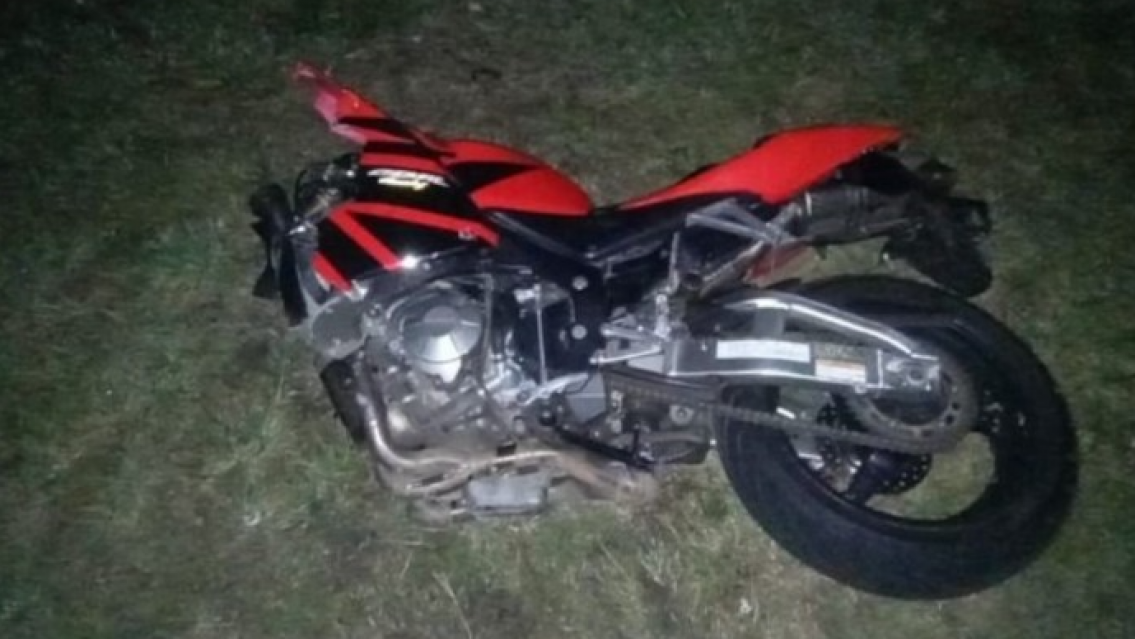 Adolescente jujeño lucha por su vida: chocó con su moto en la ruta 9