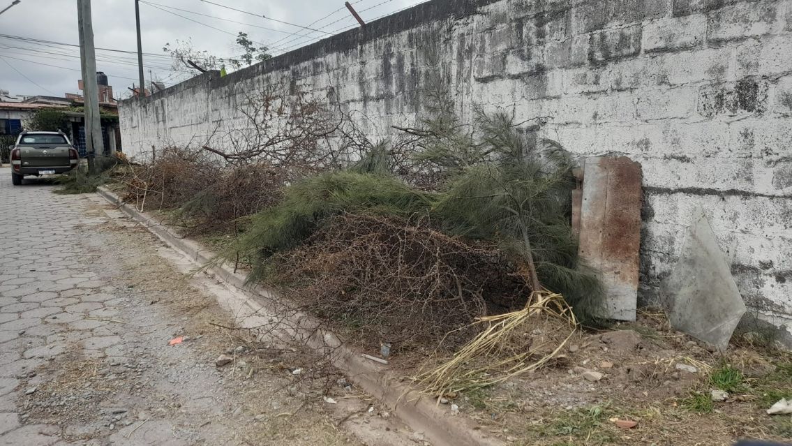 Palpal�: Preocupaci�n en la escuela "Provincia de C�rdoba" por los basurales que hay a la vuelta
