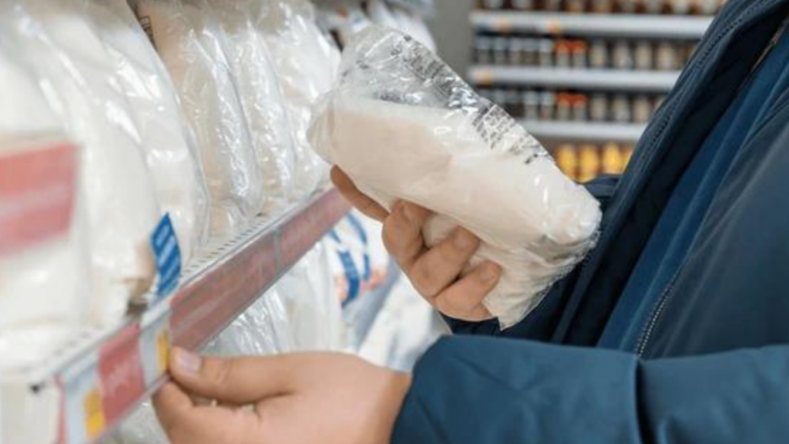 Fue al súper a comprar azúcar y encontró con algo insólito: "A los gritos"