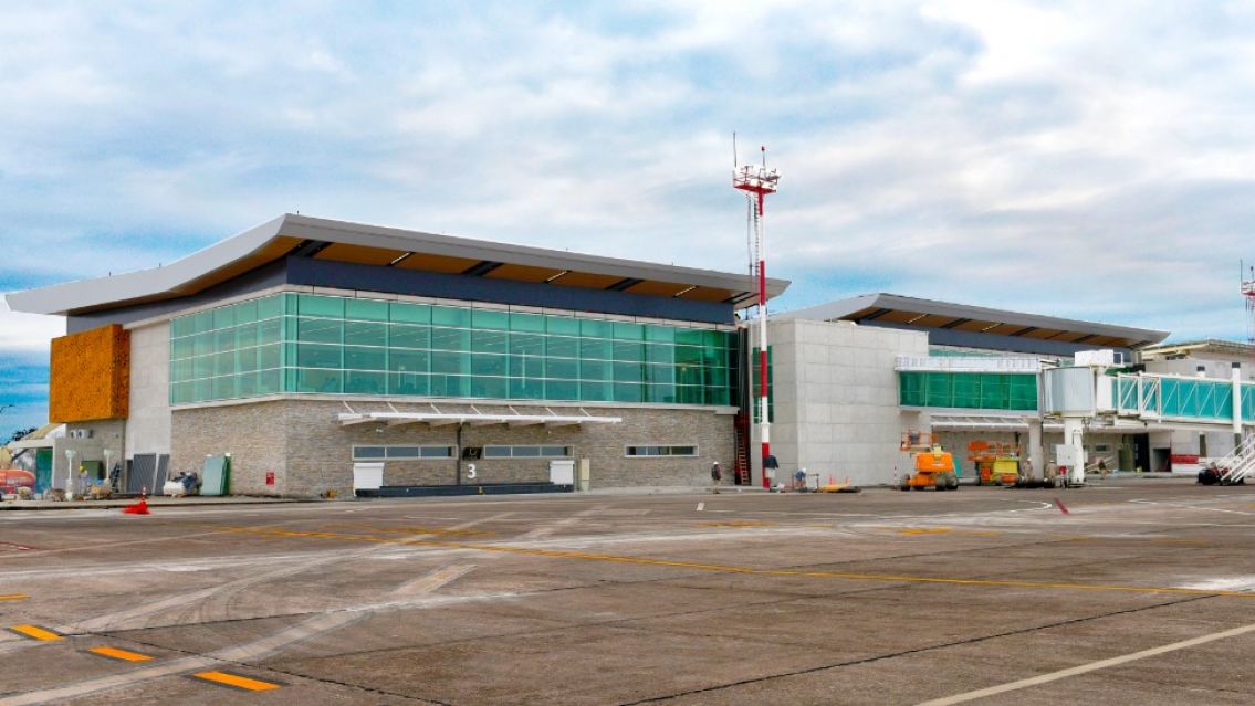 Juje�os podr�n viajar en avi�n a Paraguay: nueva ruta a�rea 