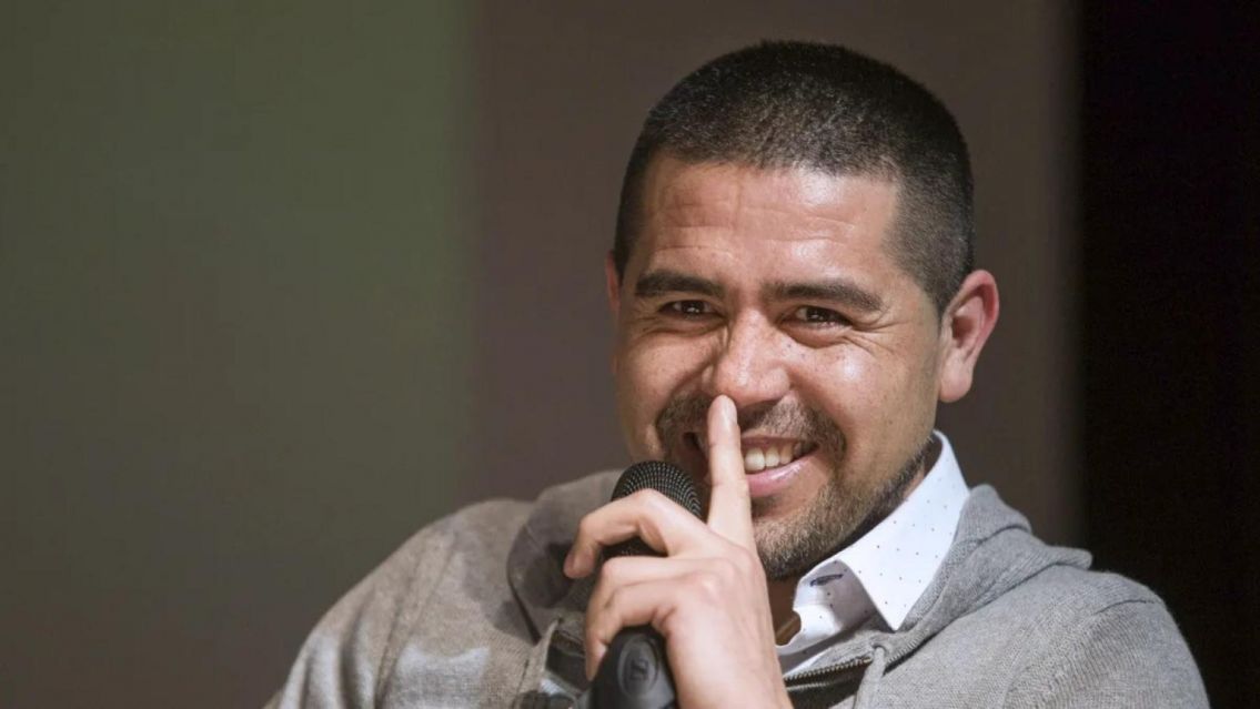 Boca tiene que jugar con Talleres y Riquelme reveló una sorpresa: el viaje de Román