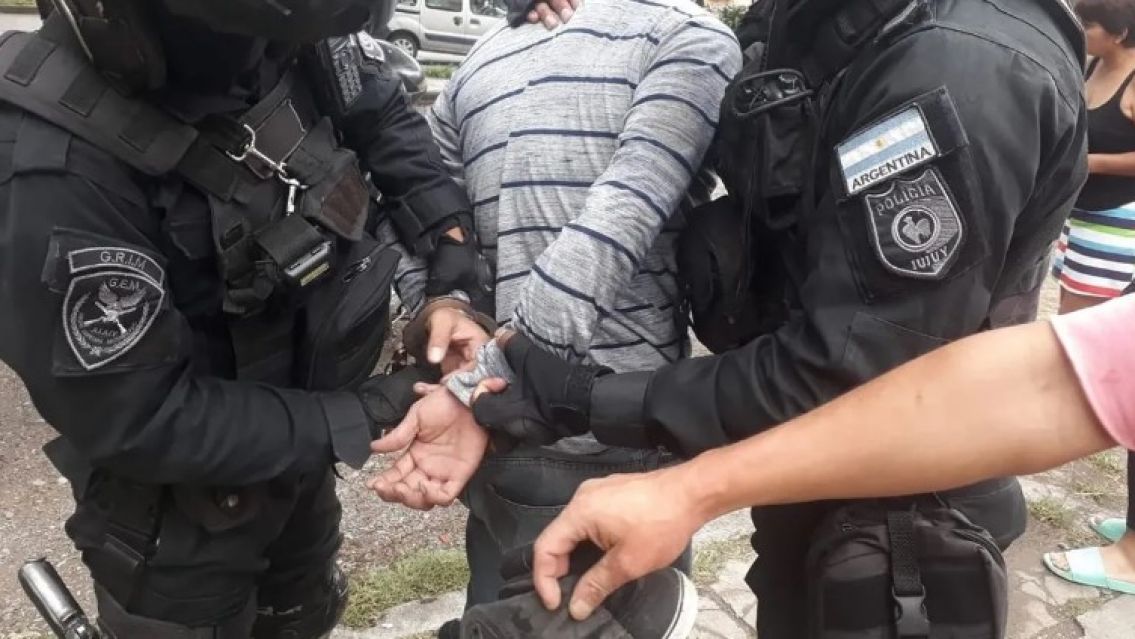 El peor t�o es juje�o: se conoci� lo que le hac�a a sus sobrinas