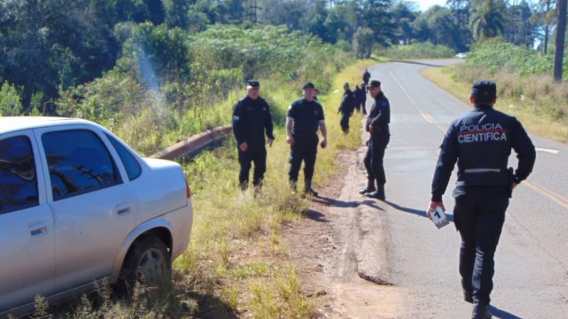 Maestro fue a dar clases y no volvió más: encontraron su auto cerca de la ruta