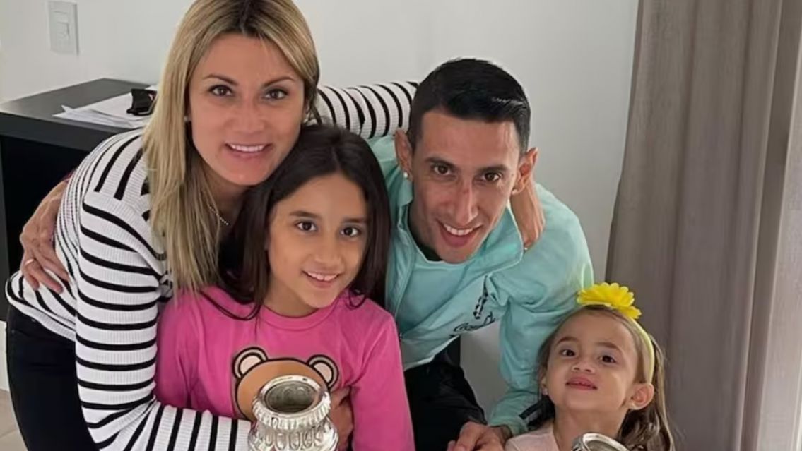 Peor que perro malo: la reacción del fideo cuando hicieron llorar a su nena