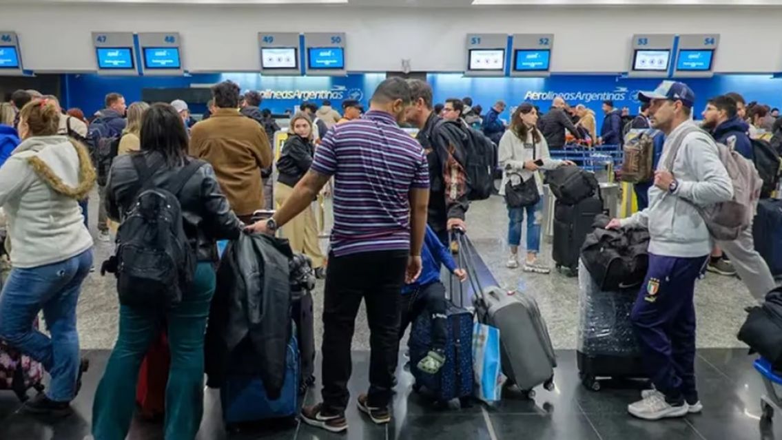 Se conoci� cuantos millones ganan los pilotos que hoy paran el pa�s