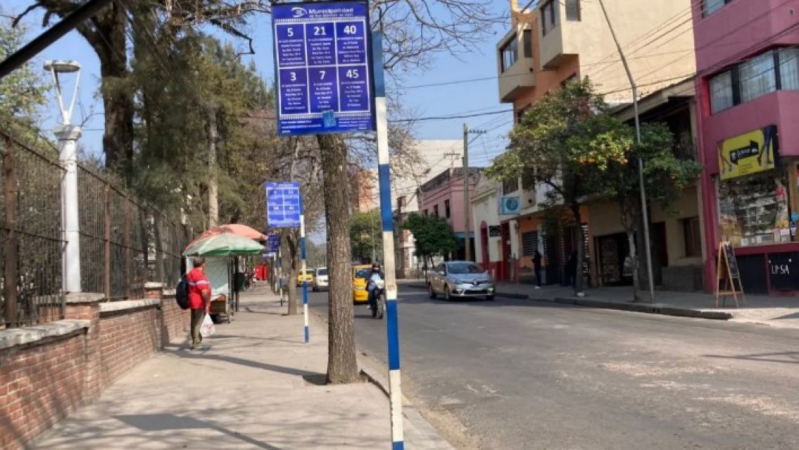 Sin acuerdo, la UTA mantiene el paro por tiempo indeterminado