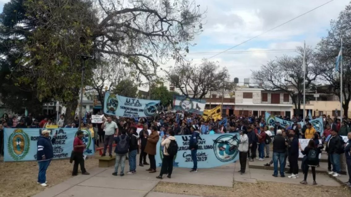 UTA y empresarios de Jujuy se reunirán para poner fin al para que lleva 8 días