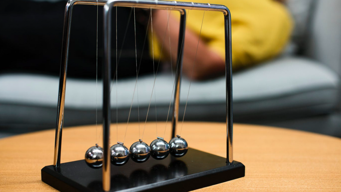 Le invitó una birra, cerró la puerta y le pintó el diablo: el peor psicólogo norteño