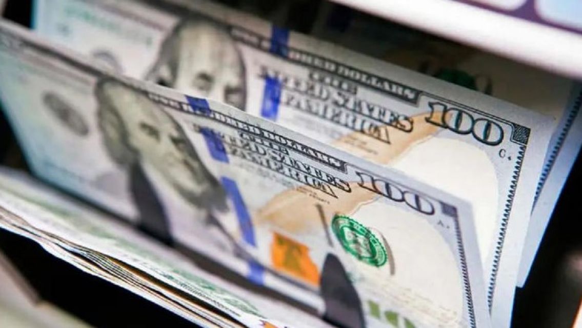 A cuánto cerró el dólar Blue hoy lunes 16 de septiembre de 2024