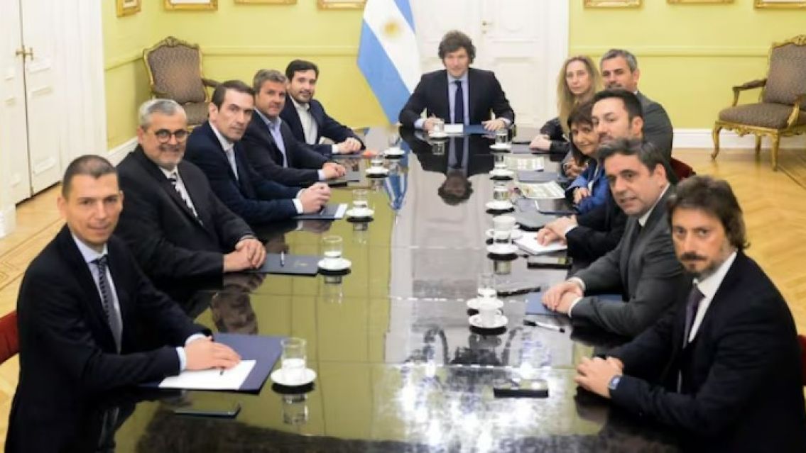 La UCR suspendi� a los diputados que apoyaron el veto de Milei al aumento de los jubilados