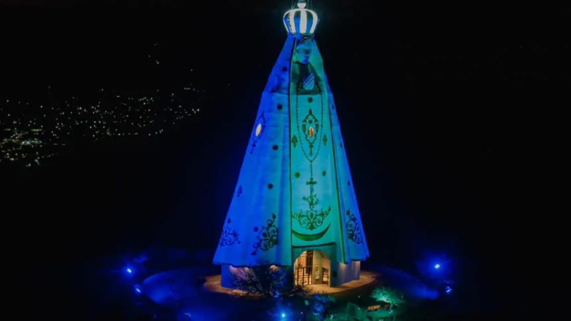 Argentina le gana a Brasil una vez más, tenemos la virgen más grande del mundo